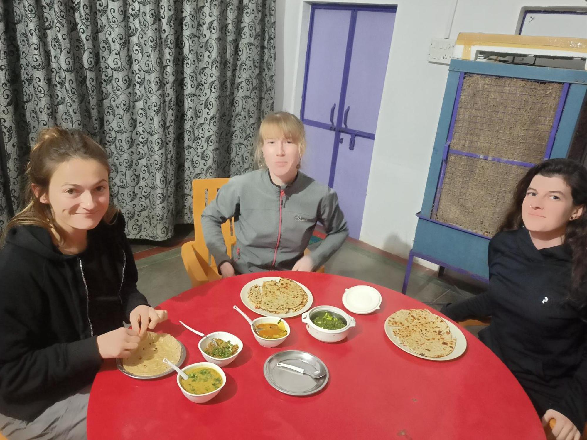 Holiday Home Stay Khajurāho Eksteriør billede